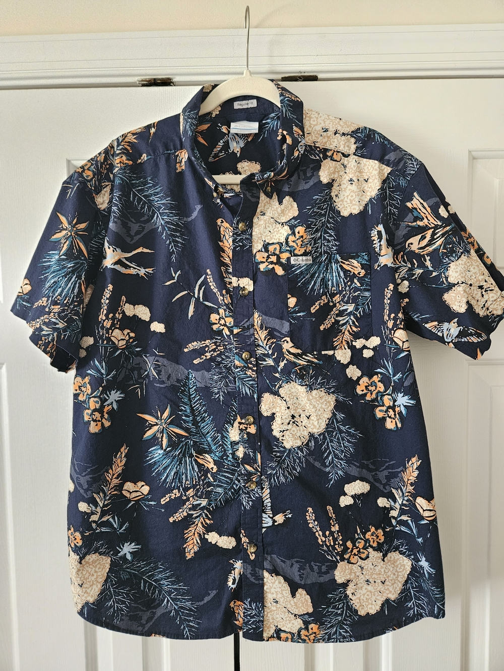 Columbia Men's XL Regular Fit Navy Floral Tropical Short Sleeve Button-Up Shirt